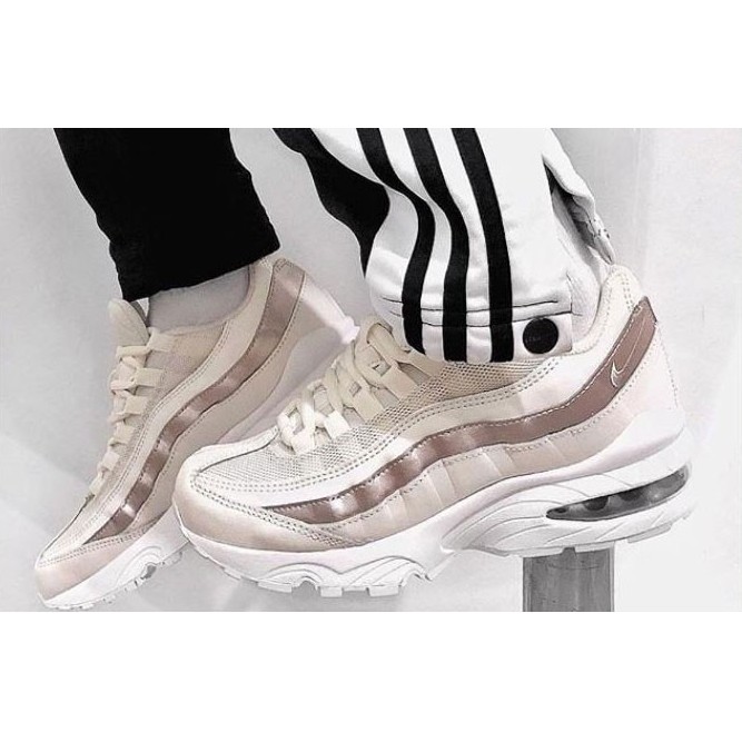 ISNEAKERS Nike Air Max 95 LE GS 米白玫瑰金休閒鞋女鞋310830-015 | 蝦皮購物