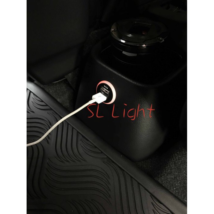 Sl光電精品 Sienta 後座車美仕雙孔usb 手機充電平板充電sienta 蝦皮購物