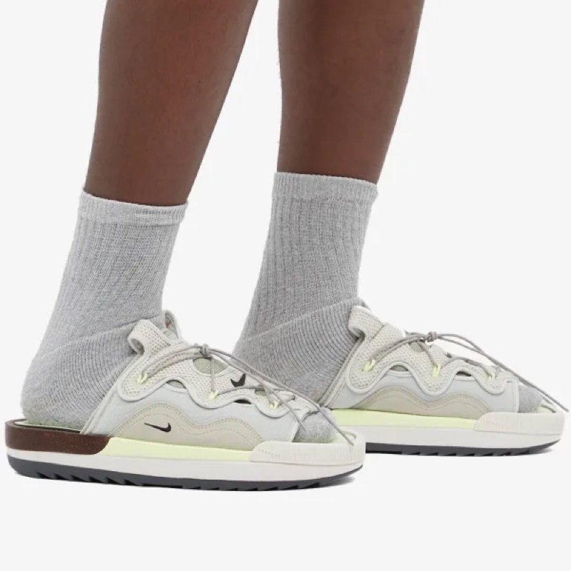 nike ultra chill offline mules
