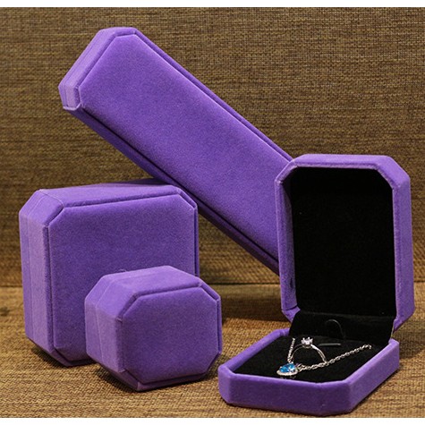 清貨 2色下殺 紫色 粉色 絨布盒   戒指盒 項鍊盒   (貨號900-1)