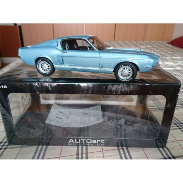 Autoart  Ford 1967Shelby Mustang GT500  1/18