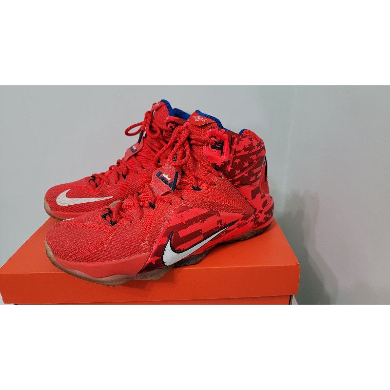 Nike LeBron 12 “獨立日”風格