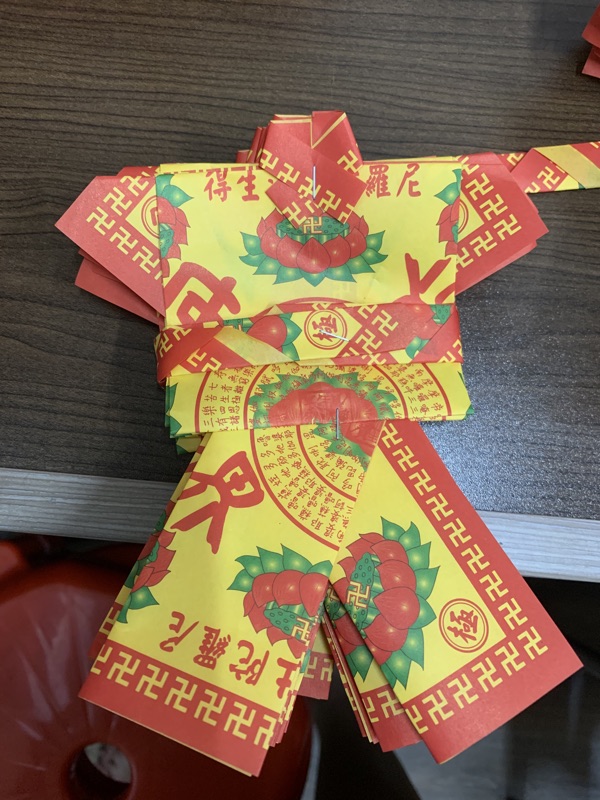 紙衣服 往生者 極樂世界 衣服褲子 往生者 批發零售 現貨 金紙 殯葬用品 祭祀 頭七 百日 對年 蝦皮購物