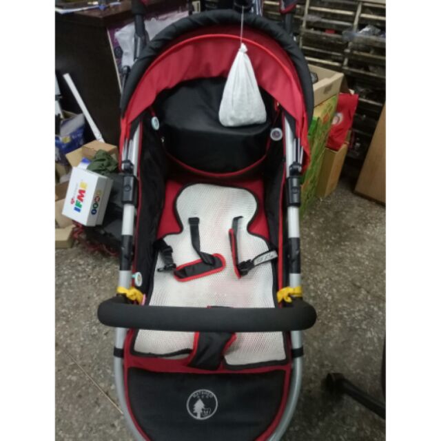 便宜賣出 瑪芝可 豪華越野大三輪 嬰兒手推車 ST321 紅黑色 透氣布