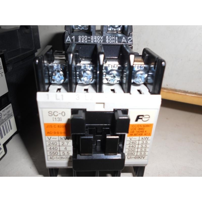 富士電機 FUJI 電磁接触器 SC-03/U 5個セット 富士電機機器制御株式会社