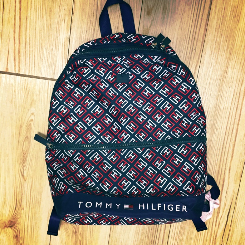 (全新)超商免運Tommy Hilfiger 時尚滿版logo後背包