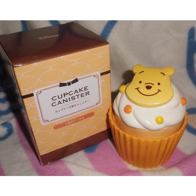 日版﹝Disney﹞限定※Winnie the pooh小熊維尼※【杯蓋杯子蛋糕造型 】陶瓷蛋糕罐