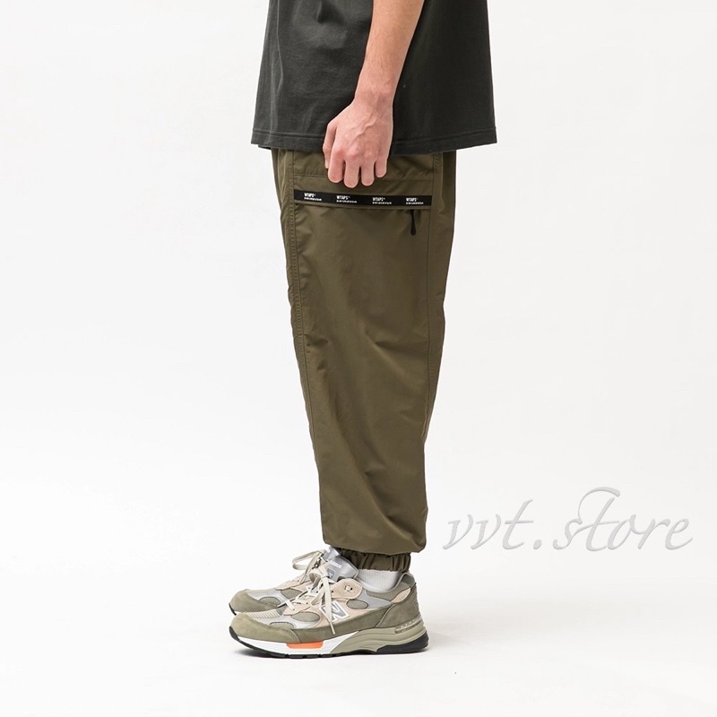 WTAPS - TRACKS TROUSERS www.downtownbataviany.com WTAPS - TRACKS TROUSERS www.downtownbataviany.com