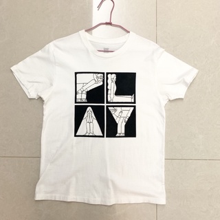 Design Tshirts Store Graniph 四格插畫短T( 二手 )
