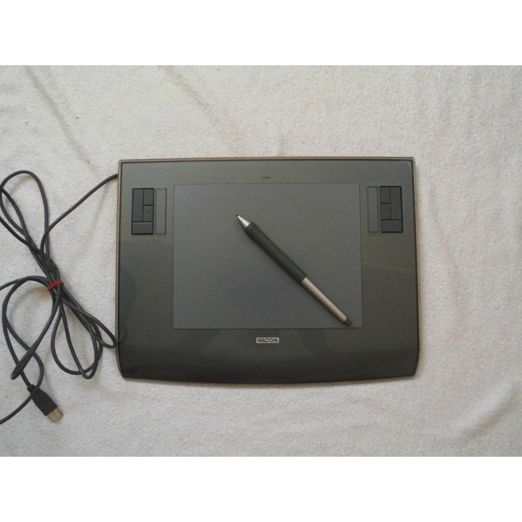 WACOM Intuos 3 PTZ-630 6×8 繪圖板附原廠感壓筆 WIN7可用