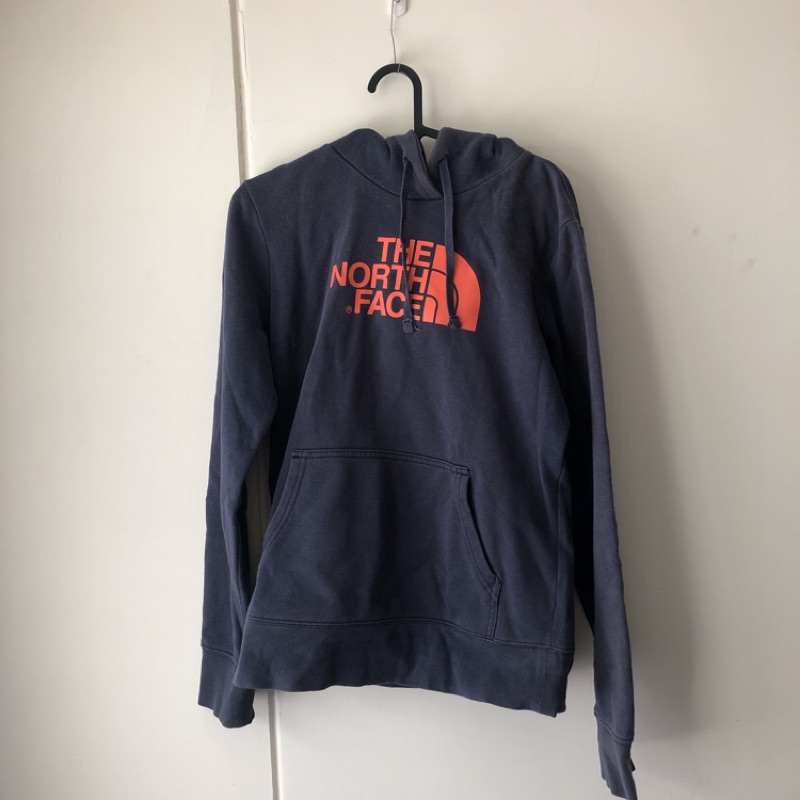 The North Face 帽T