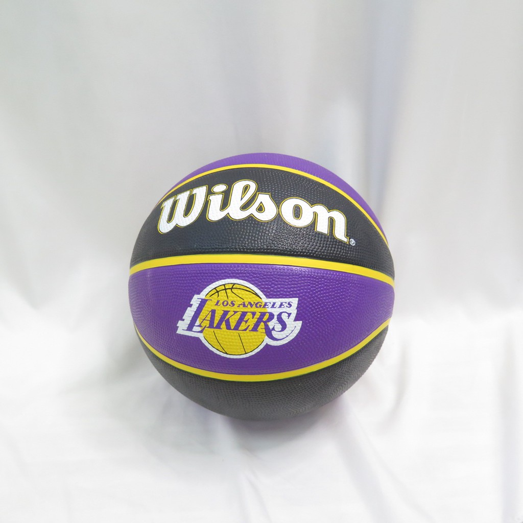 WILSON 維爾遜 NBA隊徽系列 七號籃球 湖人 橡膠 室外 WTB1300XBLAL 紫【iSport商城】