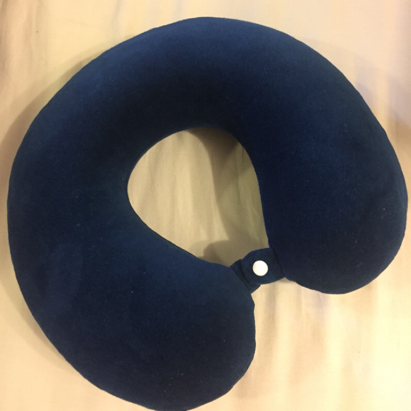 MOONY 護頸枕 neck pillow Memory Foam 深藍色 全新沒用過