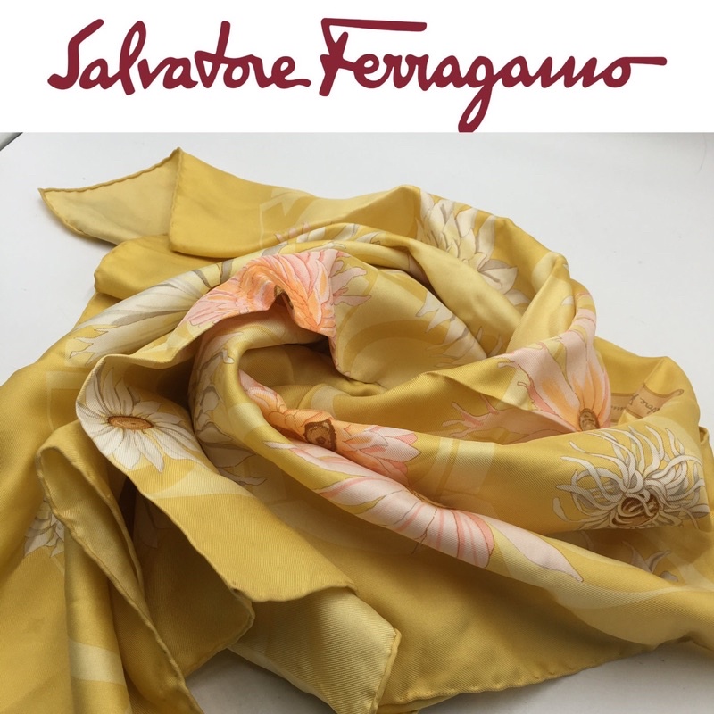 二手真品 SALVATORE FERRAGAMO 絲巾 披巾 花紋 義大利製 88*88公分 白660