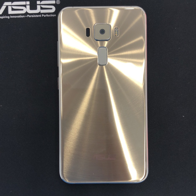 ASUS ZENFONE3 ZE520KL 金 二手機 九成新 功能正常 無盒裝