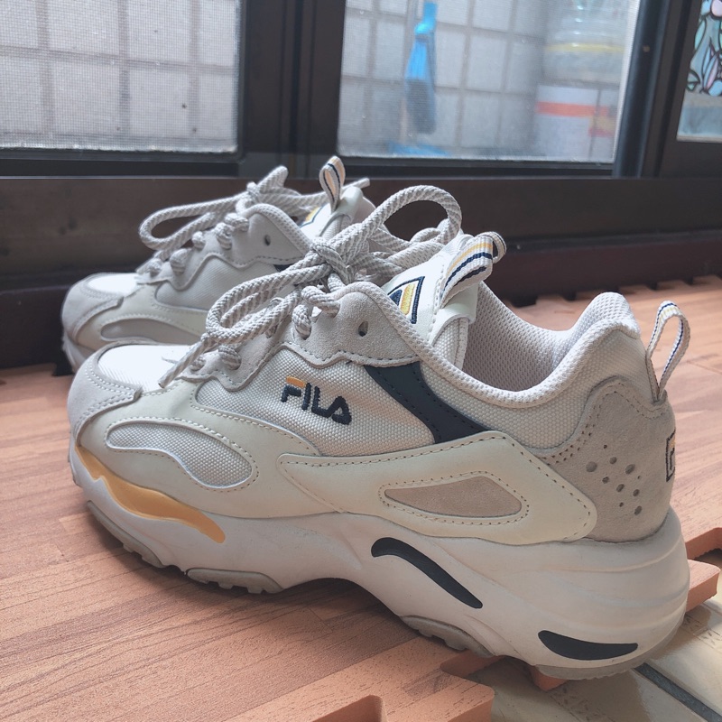 （二手9成新）FILA Ray Trace DISRUPTOR 2 HERITAGE 老爹鞋