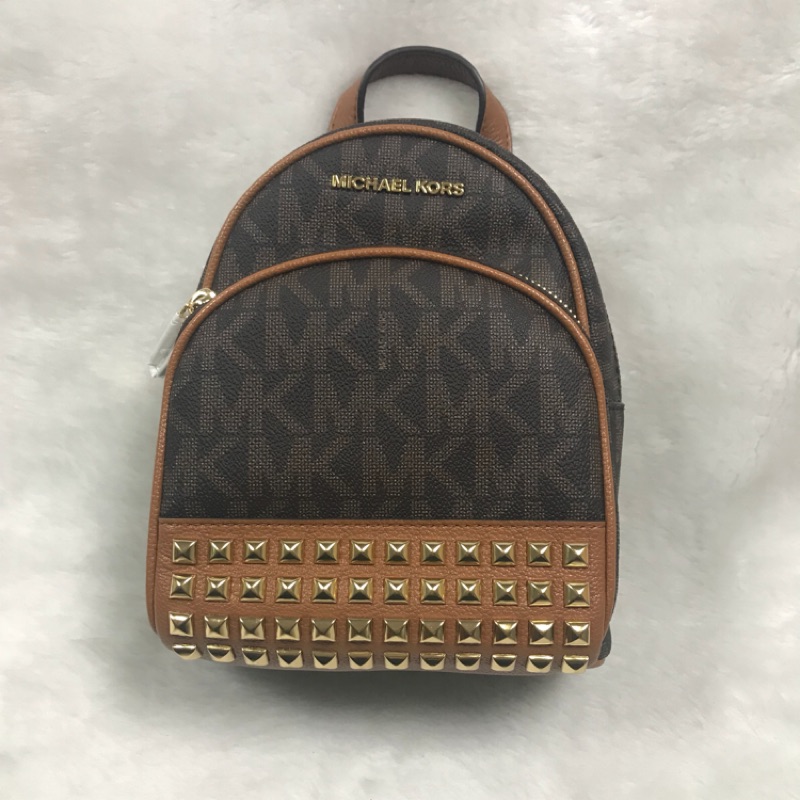 MICHAEL KORS MK 迷你兩用後揹包 真皮 小牛皮 壓花 經典 LOGO 購物包 晚宴包 宴會包 手拿包