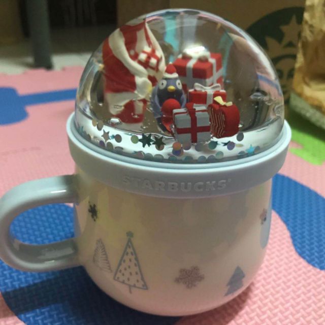 （現貨）星巴克杯子新品北極熊聖誕禮物入油水晶球蓋陶瓷馬克杯