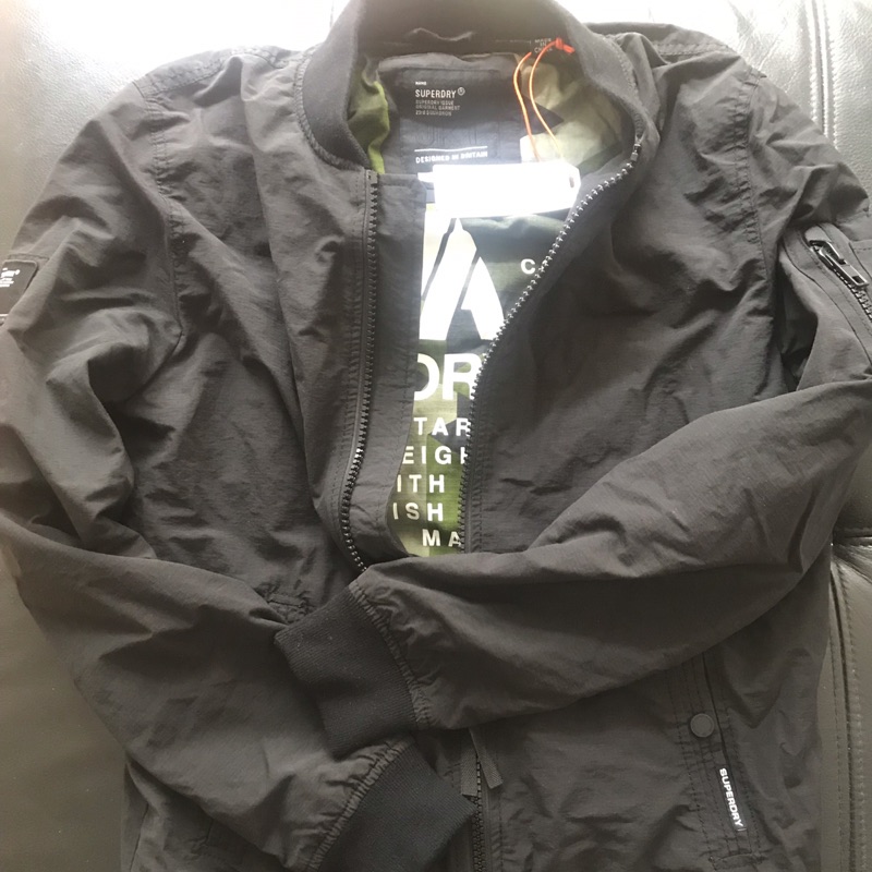 Superdry 飛行夾克 標籤尺寸給錯 全新（實際上S size) ROOKIE AIR CORPS BOMBER