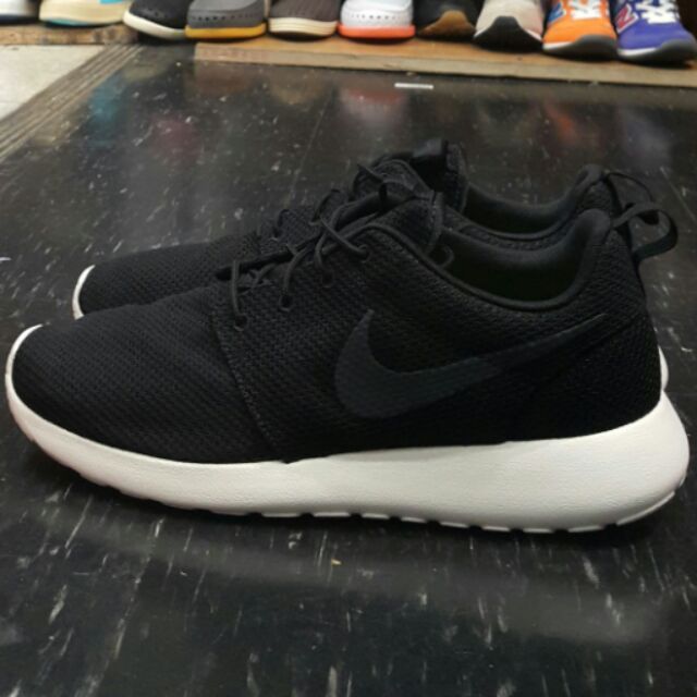 NIKE ROSHE ONE RUN 黑色 白色 黑白 全黑 白底 黑勾 基本款 網布 慢跑鞋 511881-010