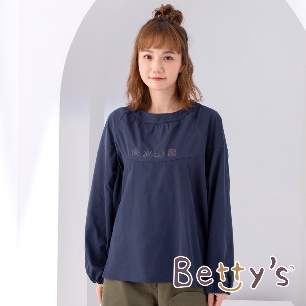 betty’s貝蒂思(05)圓領落肩特色繡圖上衣(深藍)