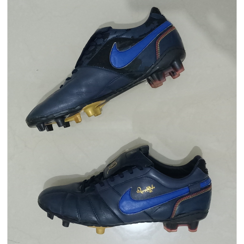 Nike Tiempo R10 Ronaldinho Preloved Pre Loved 第二次足球鞋,尺碼 42.5