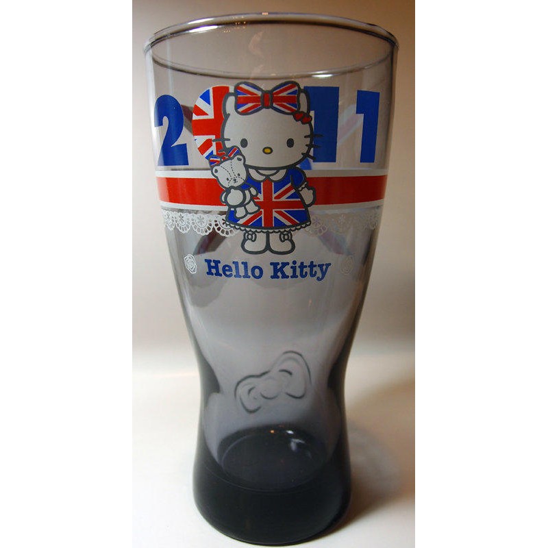 ☆ CLASSY ☆【Hello Kitty 40週年經典玻璃曲線杯】2010 粉紫英倫風杯