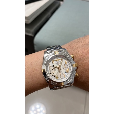 BREITLING 百年靈 Chronomat 44mm B01  機芯 18k半金錶面 少見的白面羅馬時標  盒單齊全