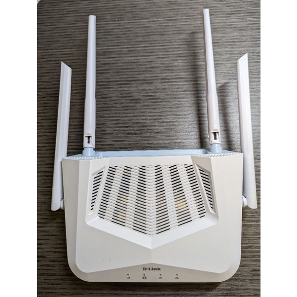 (二手)D-Link R15 AX1500 Wi-Fi 6雙頻無線分享器