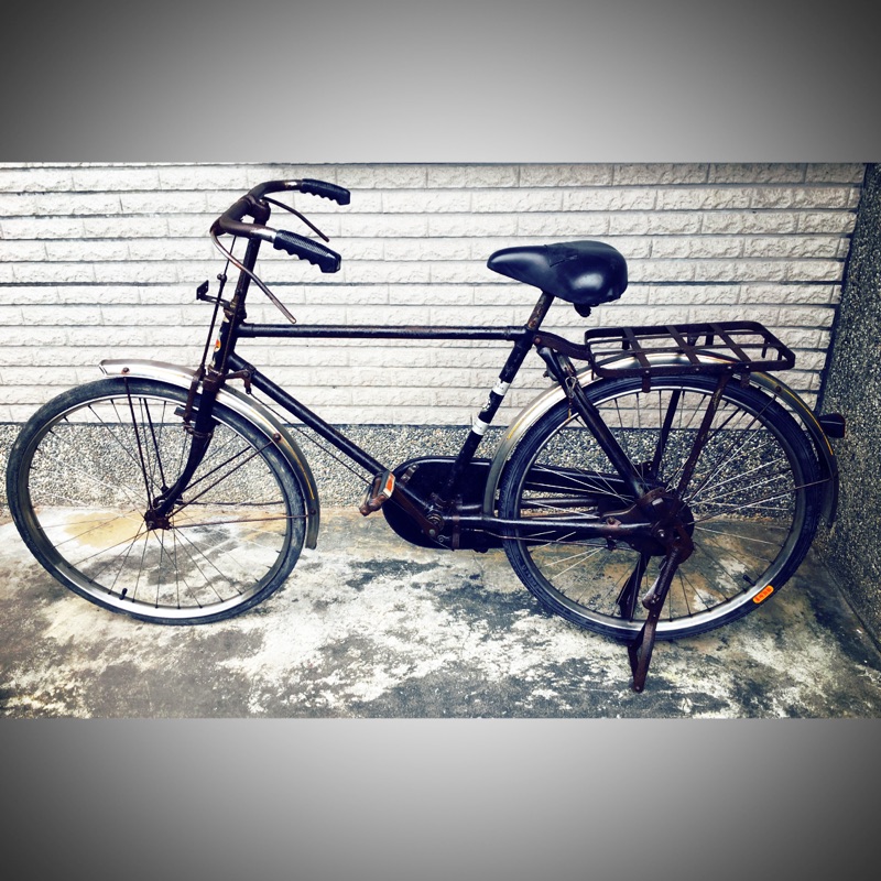 財福牌古董腳踏車 孔明車 自行車值得收藏 店內擺飾更添懷舊氣息