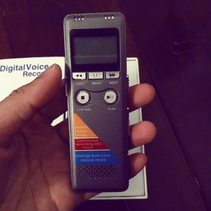 （現貨）燦坤 日本橋3C 錄音筆 8G 免插卡錄音筆 一鍵即錄 可充電 可當MP3 蒐證 練歌 KTV 播放音樂