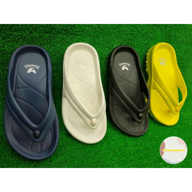 ▪︎現貨▪︎《防水夾腳拖鞋 – 4色》游泳池教練拖鞋 台灣製造 寬版 防水 防滑 輕量