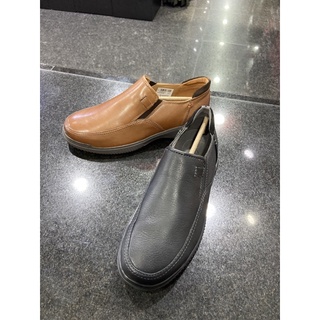 CLARKS 樂活休閒 Donaway Step 寬楦 休閒鞋 皮鞋 CLM61480C 黑 CLM61510C 咖啡