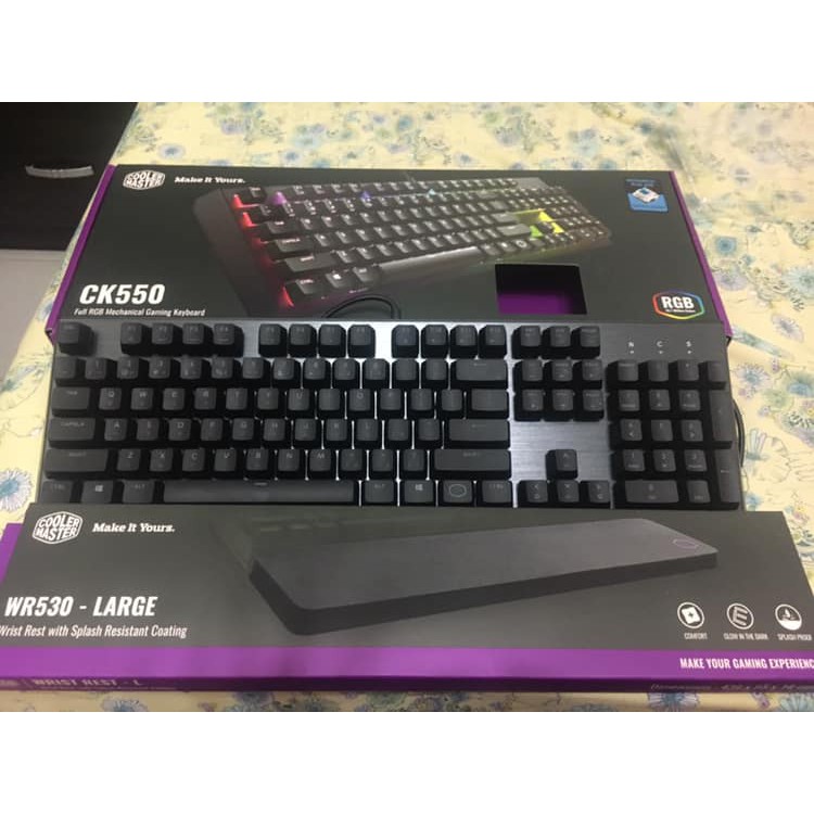 酷媽青軸RGB鍵盤CK550+手托WR530