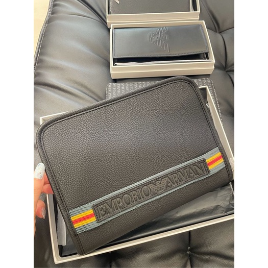 *漢森精品服飾*正品 EMPORIO ARMANI EA 手拿包 ~現貨