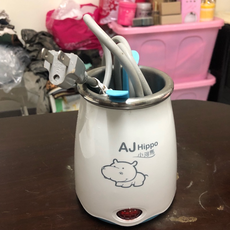 （二手）快樂寶貝 AJ 小河馬 溫奶器 - 電子控溫式 - 台灣製造 與東京西川同製造商