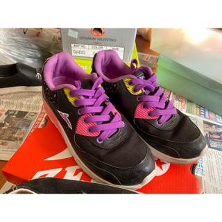DIADORA紫黑色球鞋（二手）尺寸25