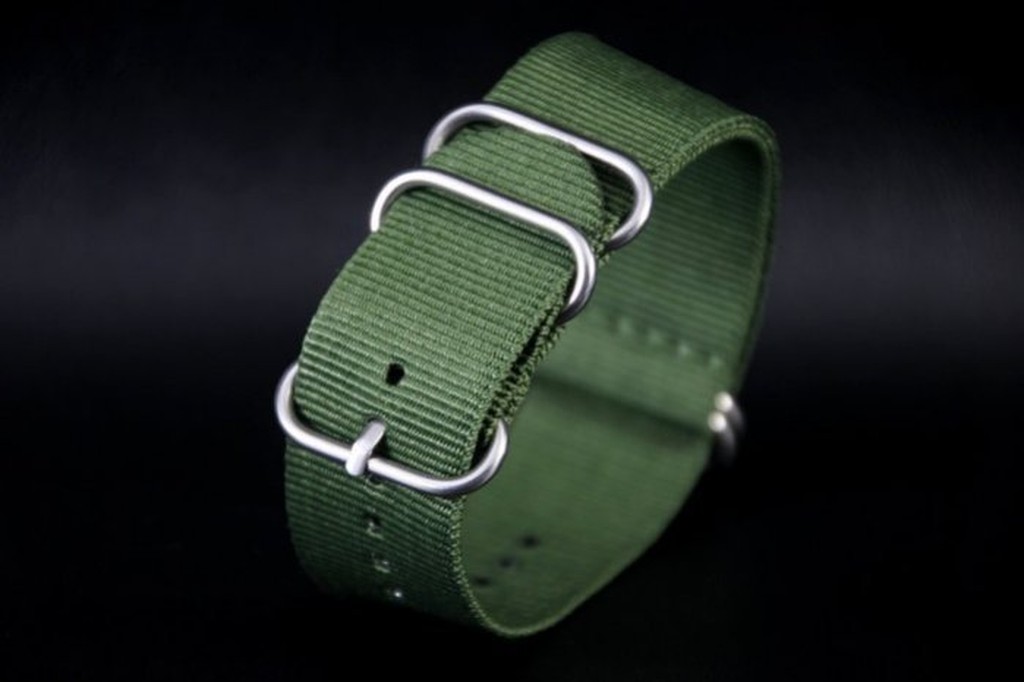 168錶帶配件~24mm nato , zulu, diver's 綠色特戰兵風格 尼龍錶帶,五環不鏽鋼錶圈