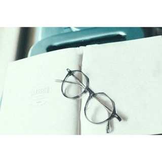 CLASSICO C18-L C4鏡框顏色：透灰 眼鏡屋 鈦金屬 復古框 純鈦 文青 膠框 手工眼鏡 金屬眼鏡 手造眼鏡