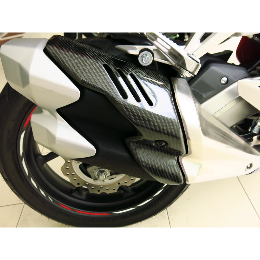 健弘部品 現貨 Honda 原廠精品cbr250rr 碳纖維排氣管護片 蝦皮購物