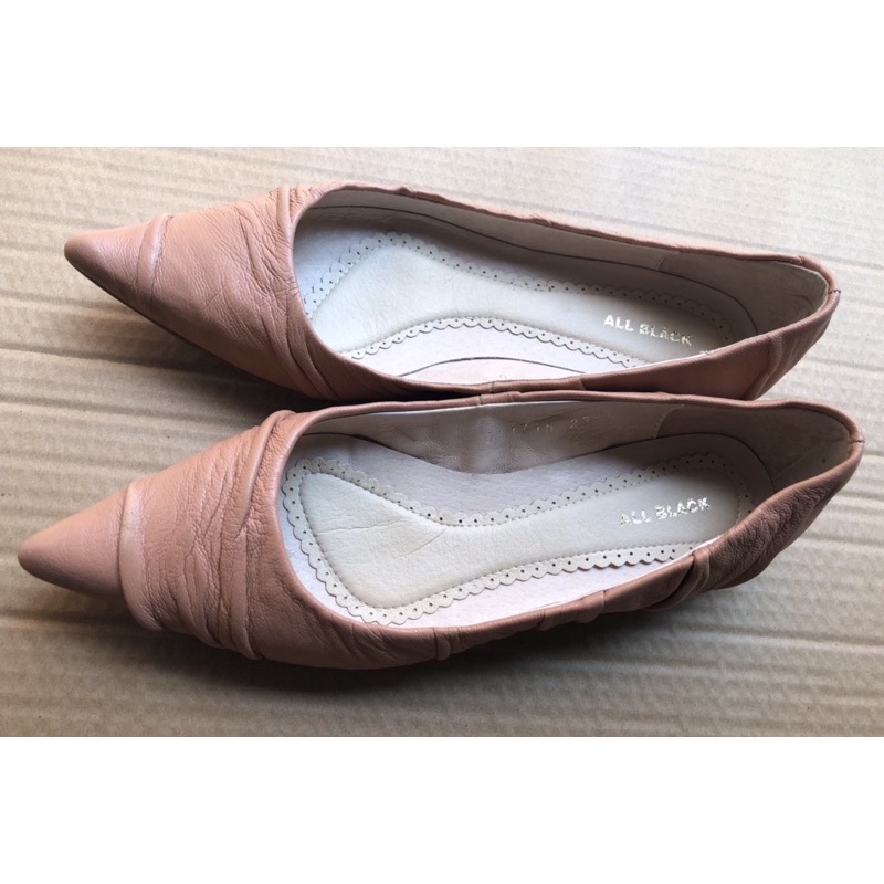 All Black 尖頭平底鞋的價格推薦 22年11月 比價比個夠biggo
