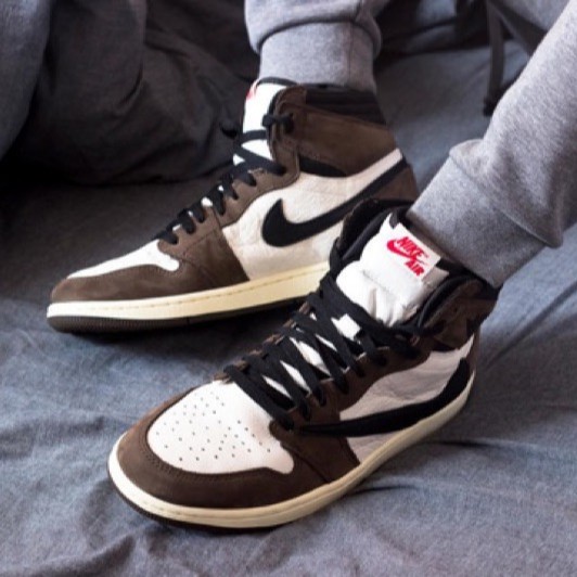 travis scott x air jordan 1 high og
