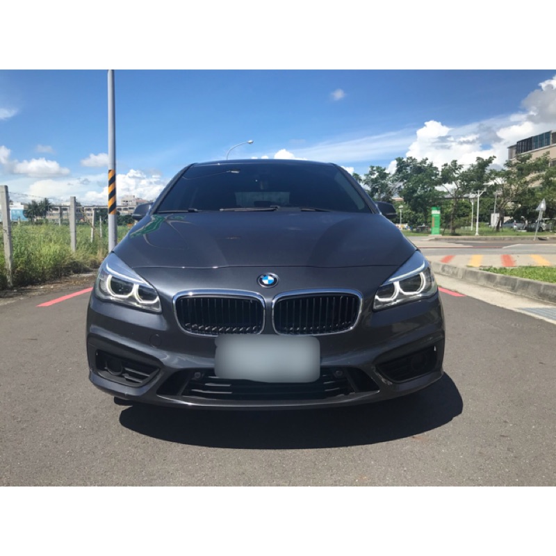 BMW 218d 柴油