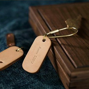URIAH 手工皮革/黃銅+頭層牛皮鑰匙圈 可客製姓名 鑰匙圈 鑰匙扣 包包掛飾 掛件