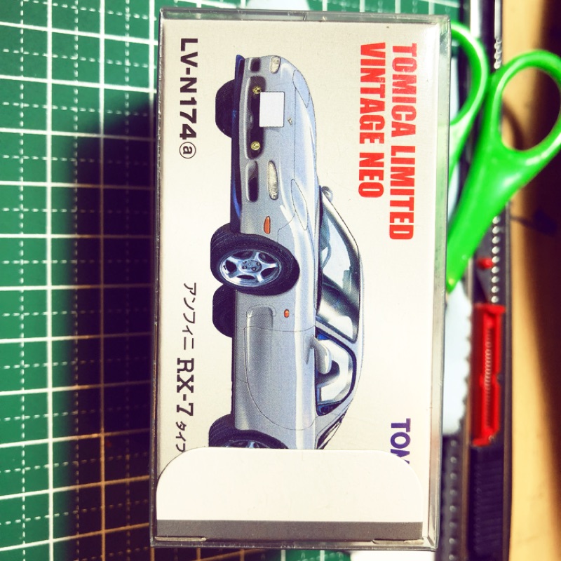 TOMYTEC Mazda Rx-7  附膠盒 特價（限定下標）