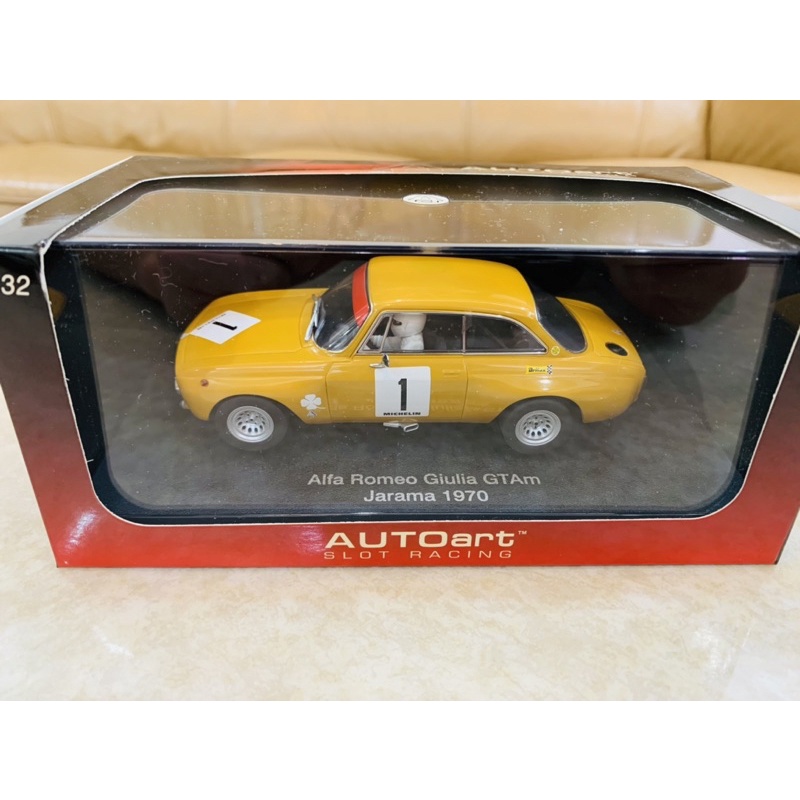 1/32 Autoart Alfa Romeo Giulia GTA Jarama 1970