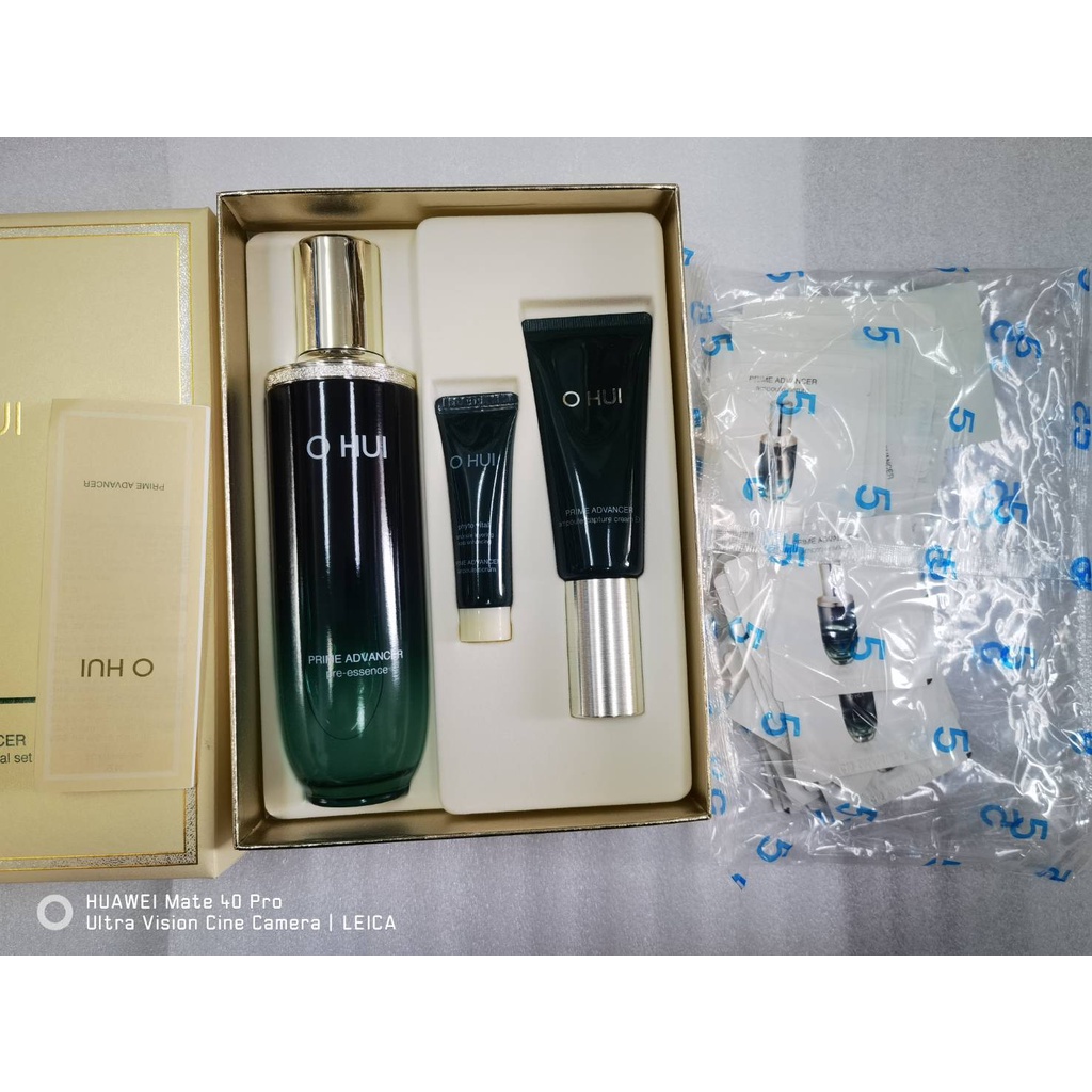 ohui 歐蕙至臻抗老系列 小綠瓶高機能精華200ml+小綠瓶乳霜 35ml 套裝+贈品一大堆~現貨日期2024年