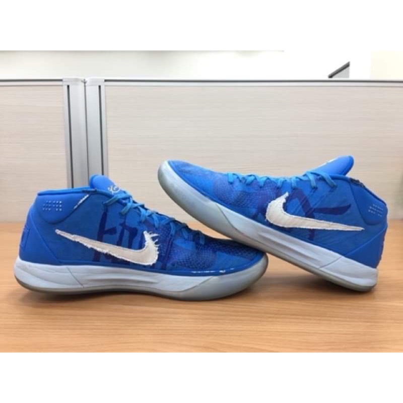 kobe ad mid demar derozan