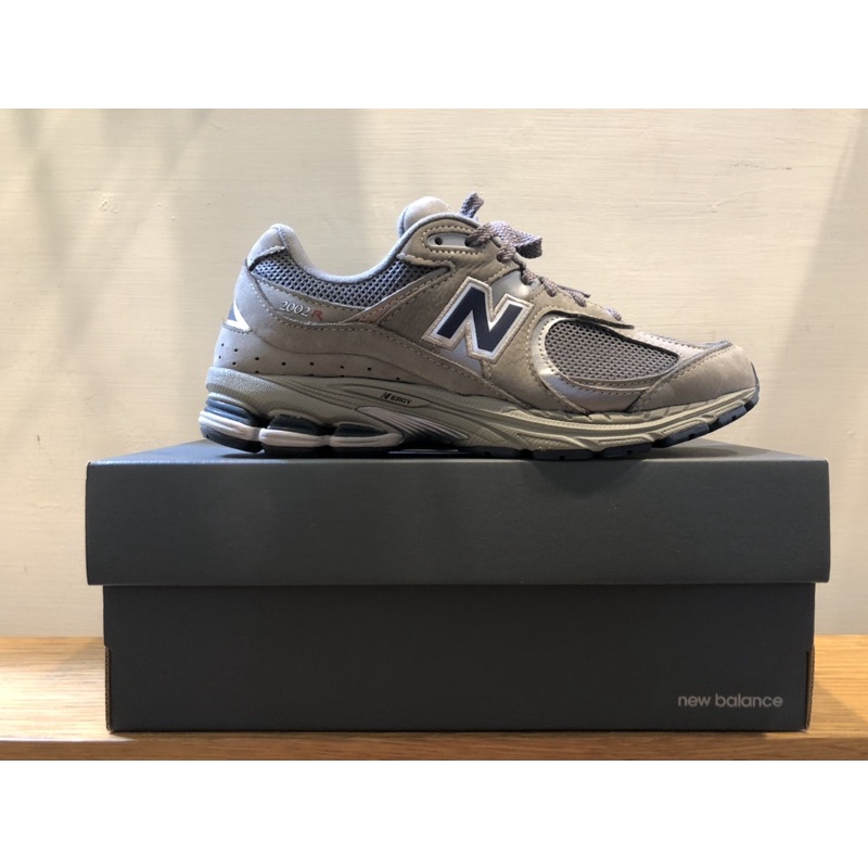 New Balance ML2002RA US9 2002