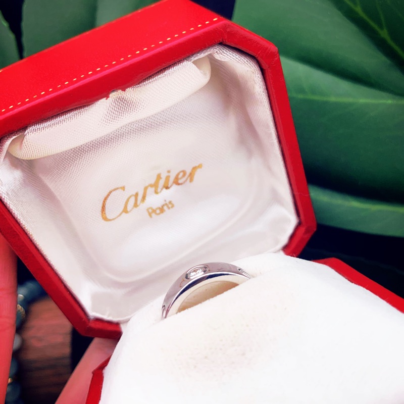 Cartier Love 系列三鑽戒